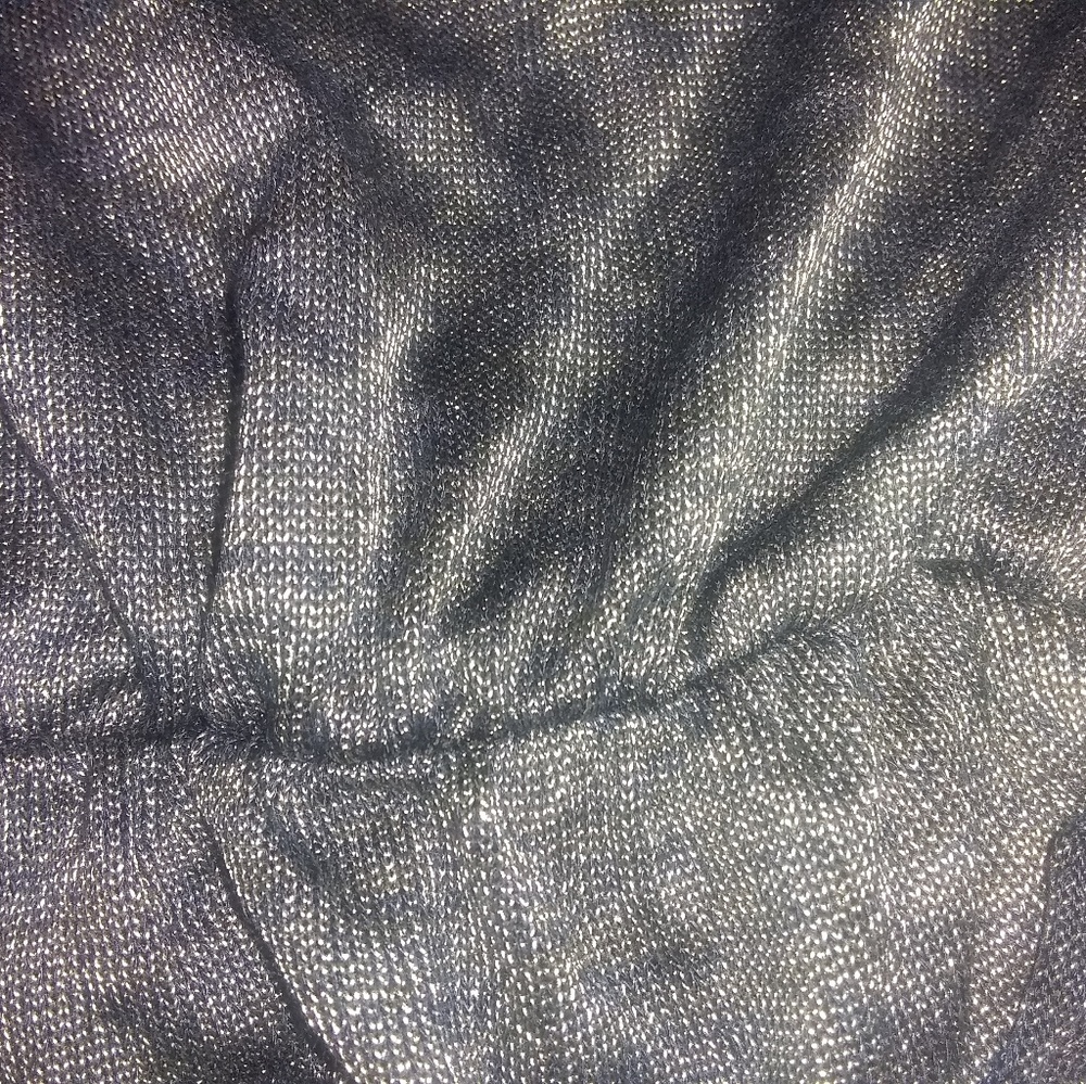 Crop top silky sweater material